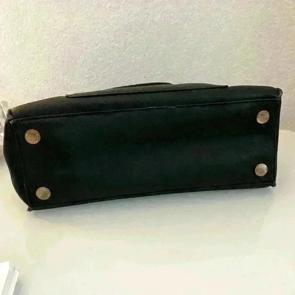 MICHAEL KORS bridgette saffiano lock key small bag black - Picture 8 of 14